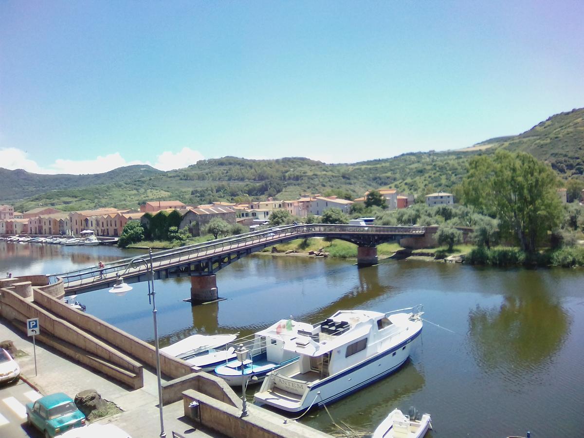 B&B Vista Fiume Боса Экстерьер фото